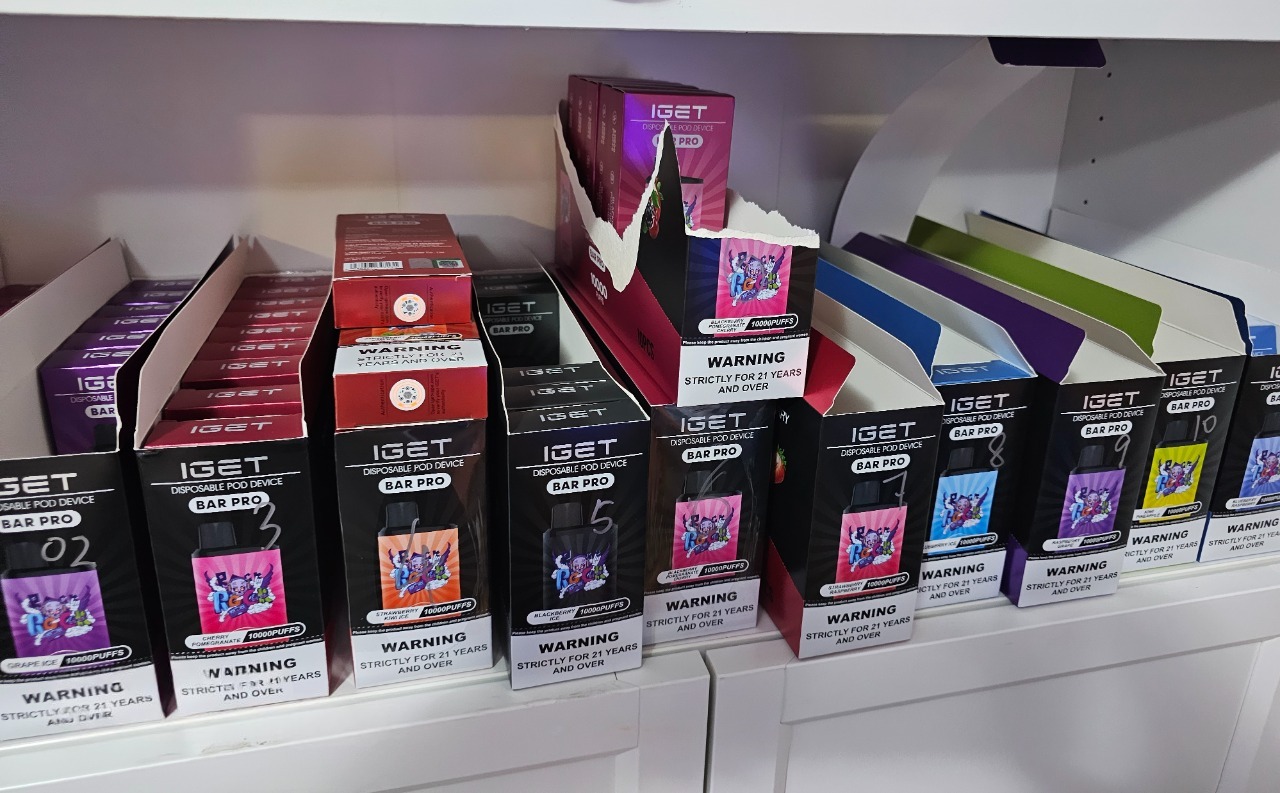 Authentic vs Fake IGET Vape Comparison